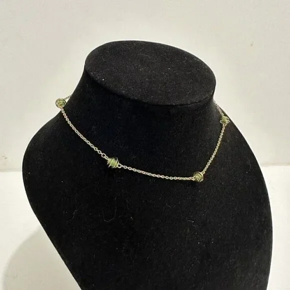 Vintage Signed Crown Trifari Gold Tone Dainty Chain Necklace Choker Green Beads - Picture 2 of 8